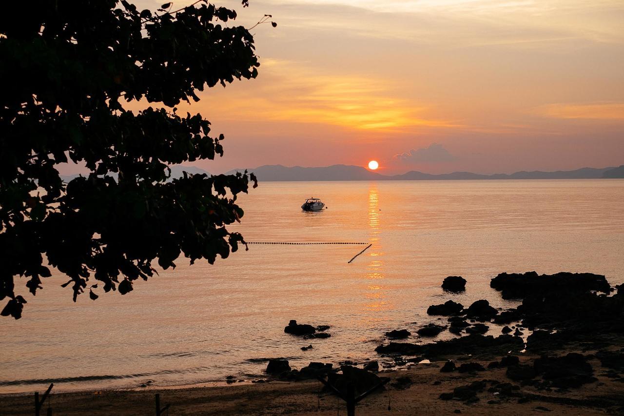 The Pelican Krabi town Exteriér fotografie